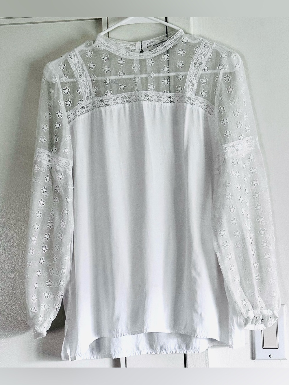 Sandro Paris White Lace Eyelet Blouse Sz 2 Sheer Floral Long Sleeve Romantic Top